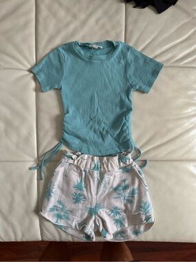 Jessica Simpson Aqua Ribbed Cinch Tee and Palm Print Shorts Set SIZE 5/7